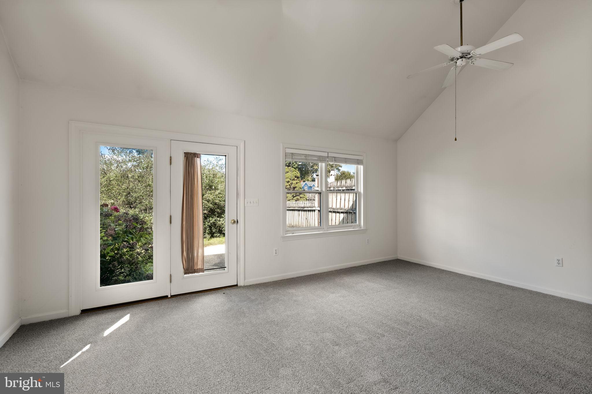 NEW HOLLAND BOROUGH - Residential