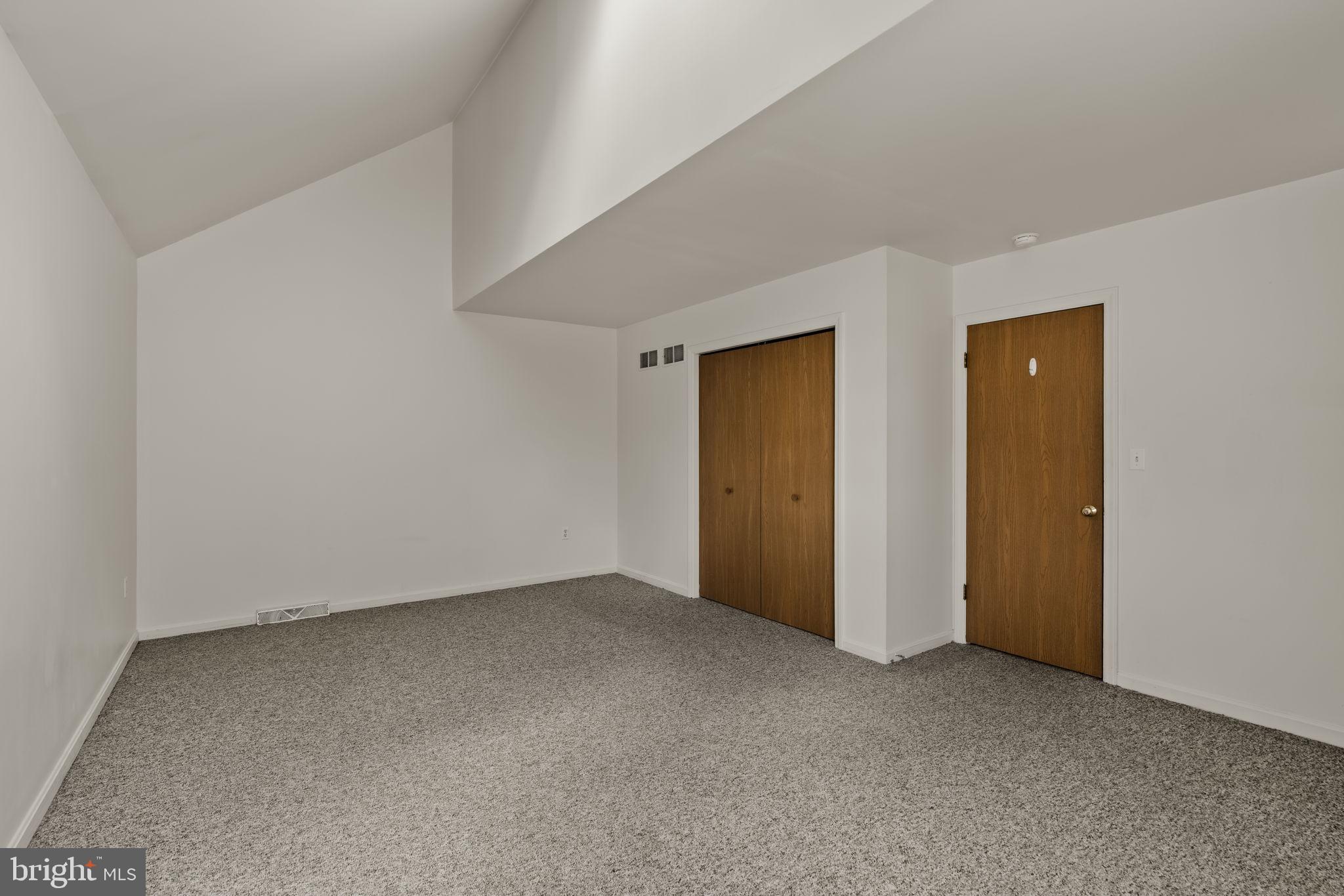 NEW HOLLAND BOROUGH - Residential