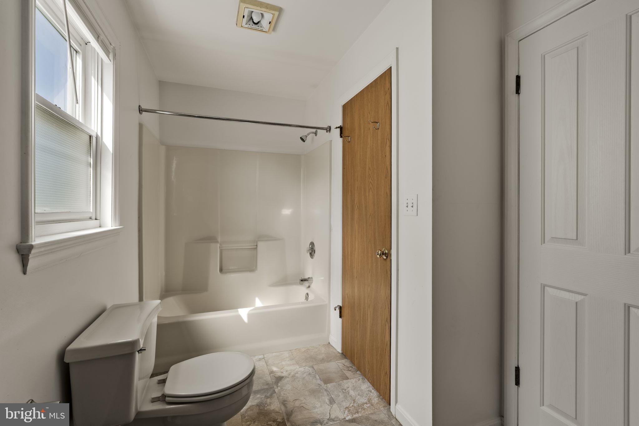 NEW HOLLAND BOROUGH - Residential