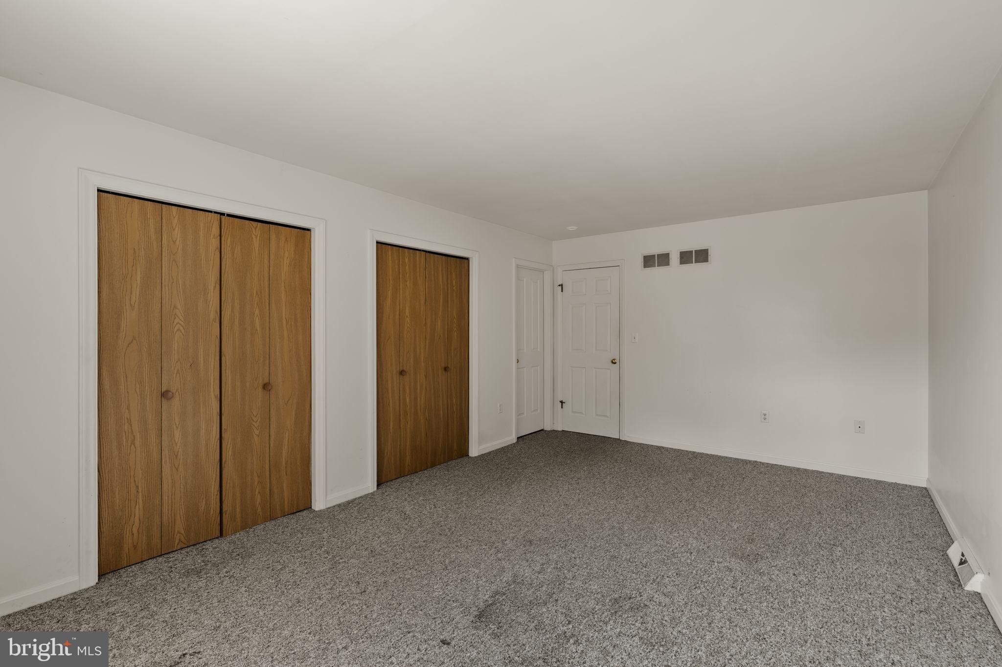 NEW HOLLAND BOROUGH - Residential