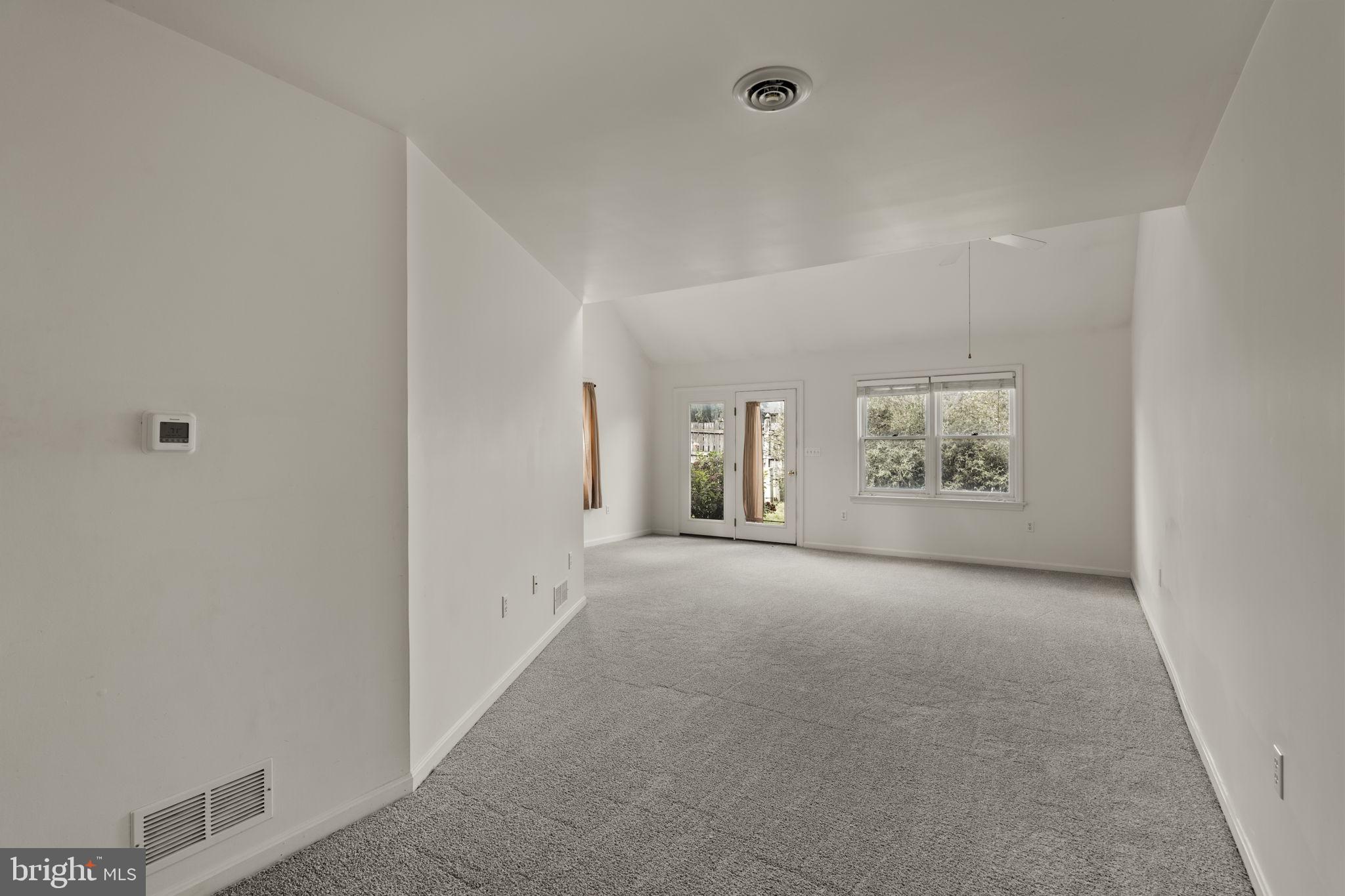 NEW HOLLAND BOROUGH - Residential