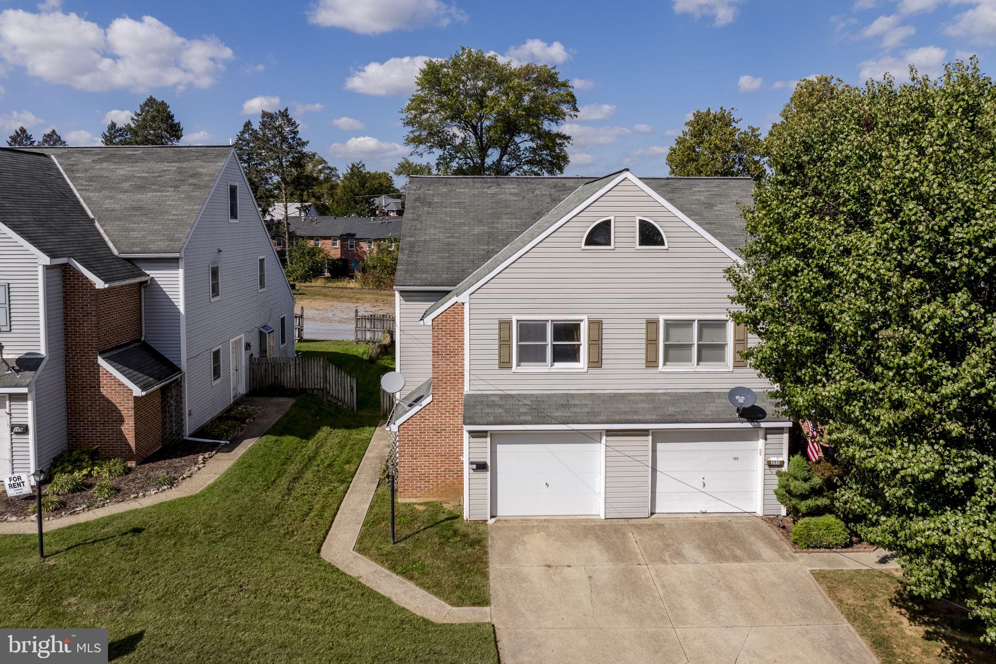 NEW HOLLAND BOROUGH - Residential