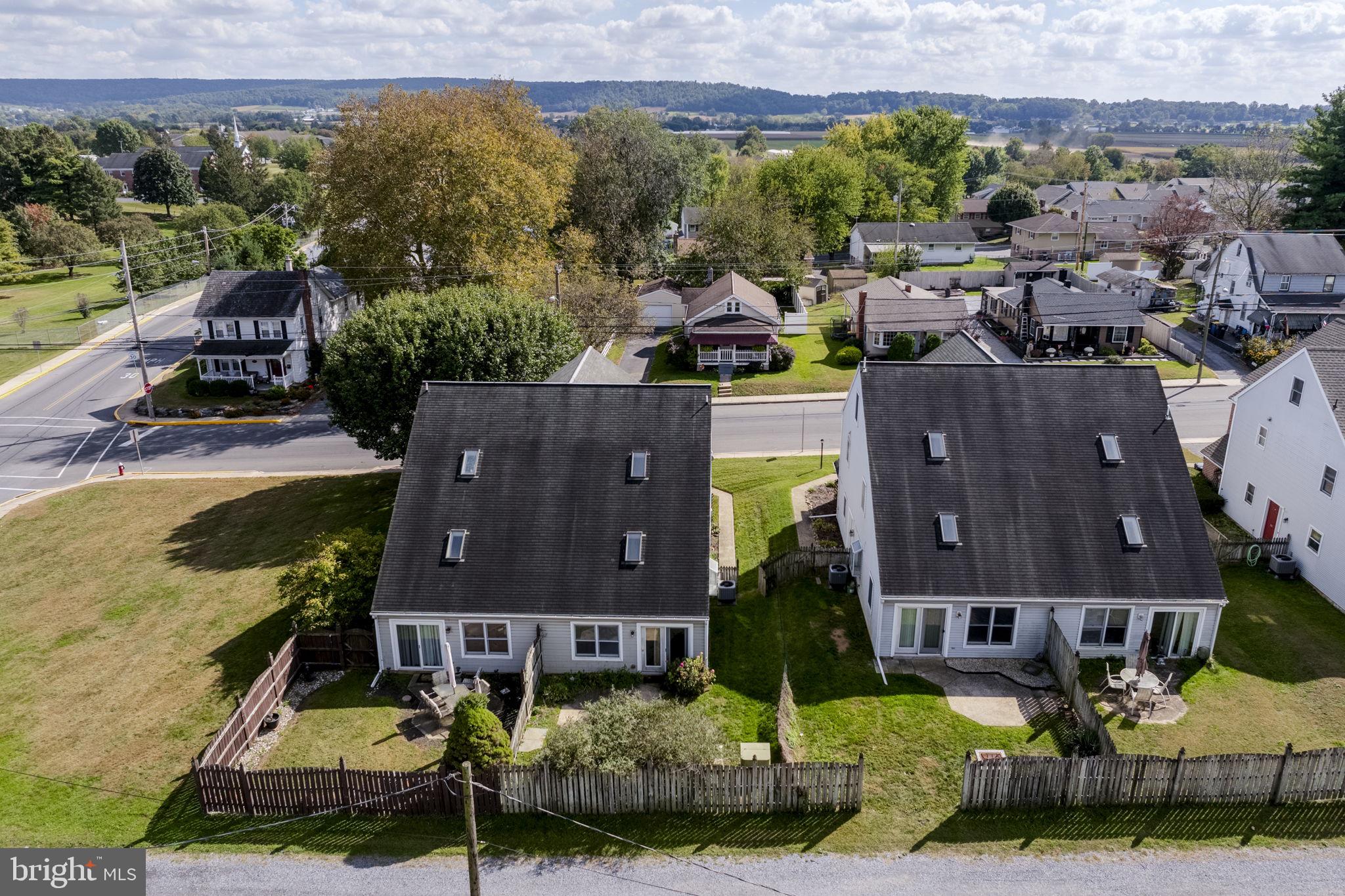 NEW HOLLAND BOROUGH - Residential