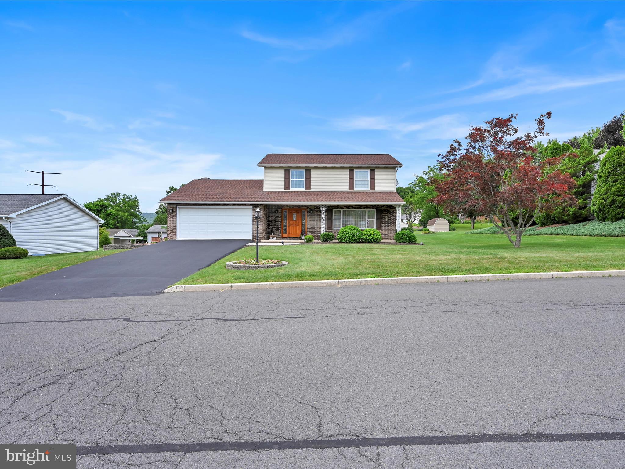 611 N ORCHARD AVENUE