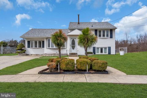 Homes For Sale - 103 Carver Drive<br/> WENONAH, NJ 08090