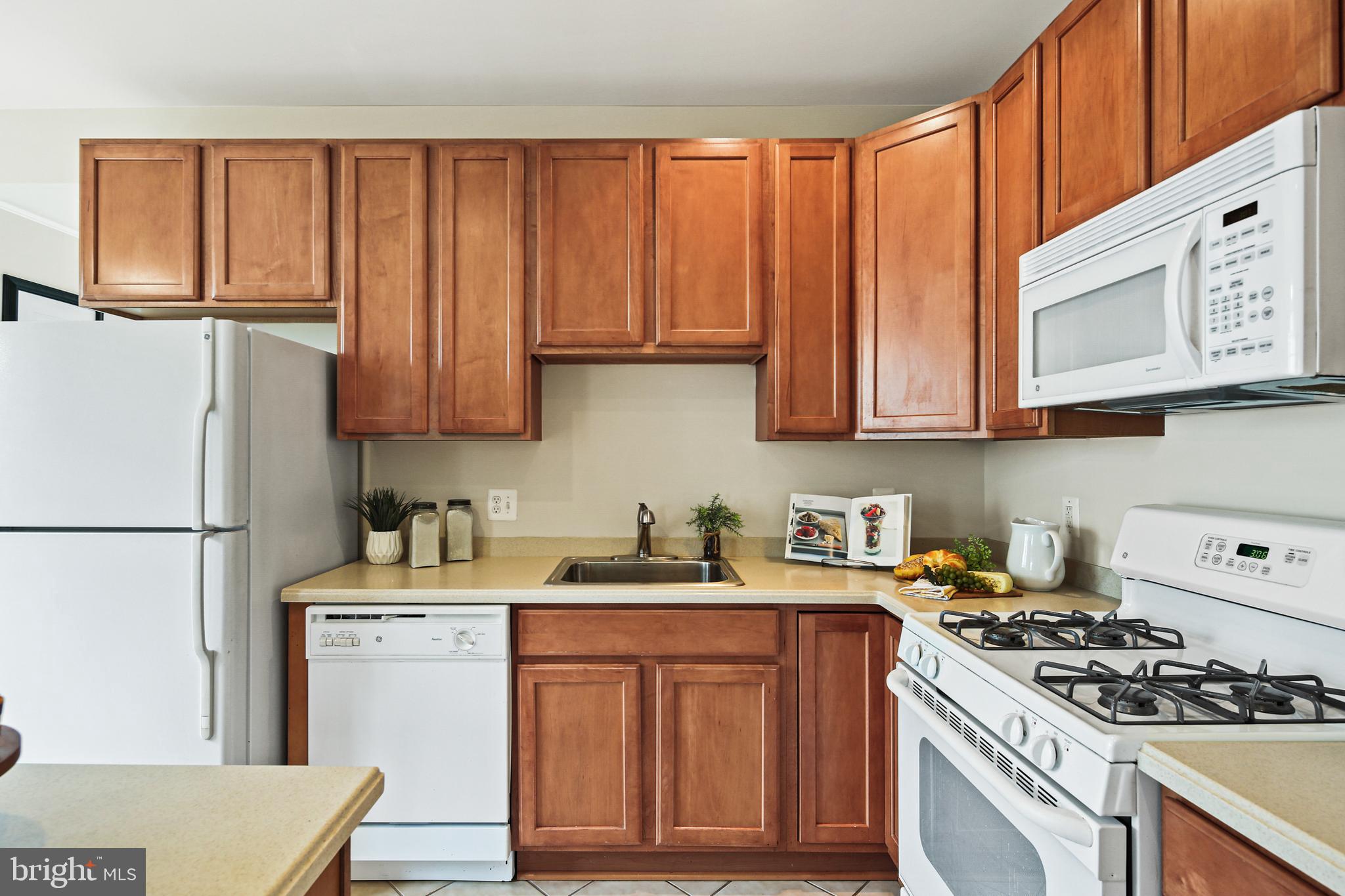 ELLICOTT HILLS - Residential