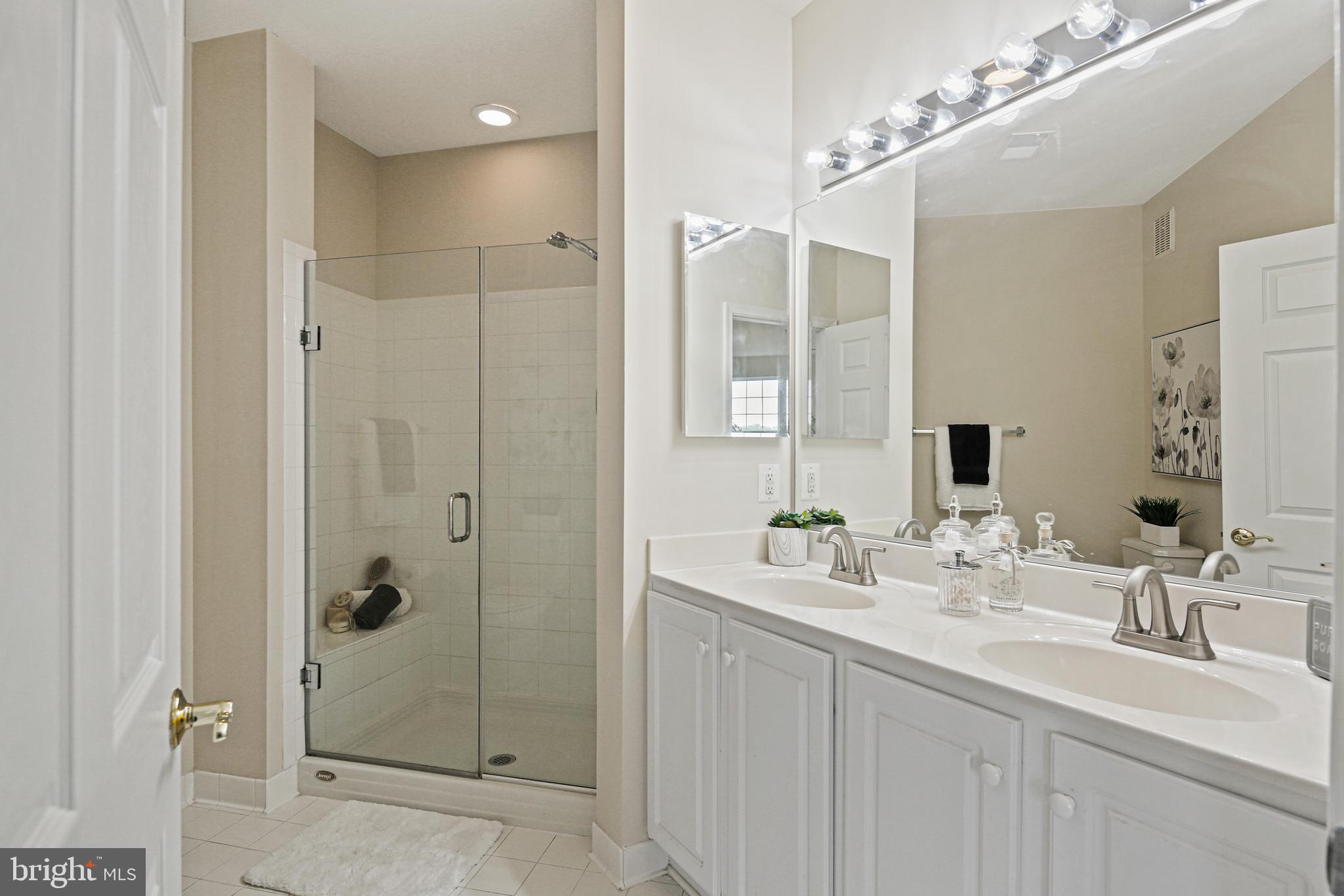 ELLICOTT HILLS - Residential