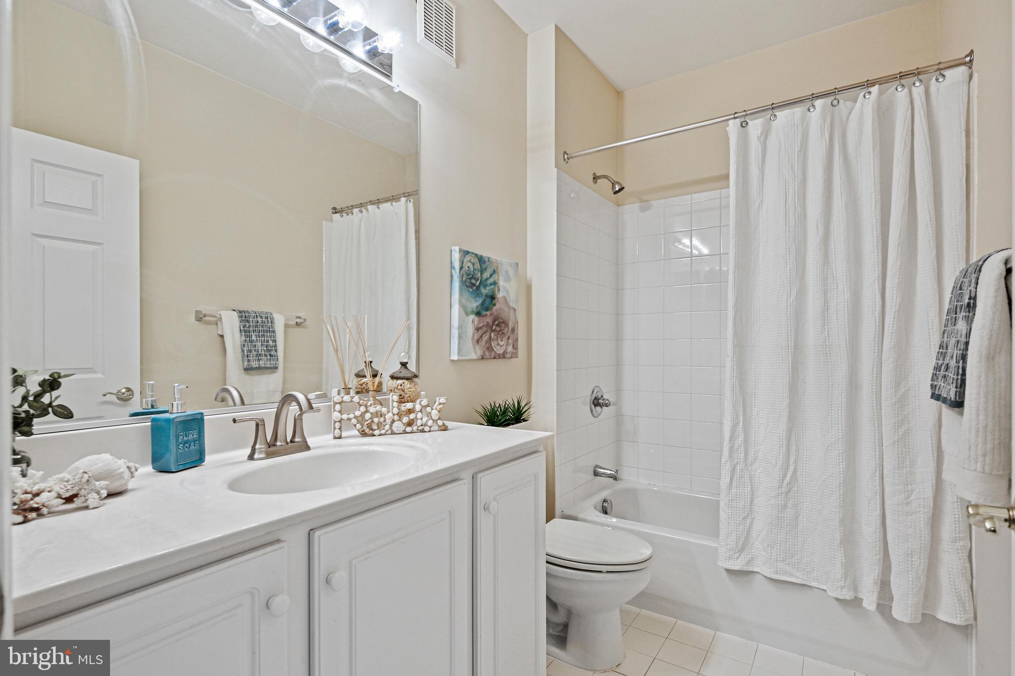 ELLICOTT HILLS - Residential