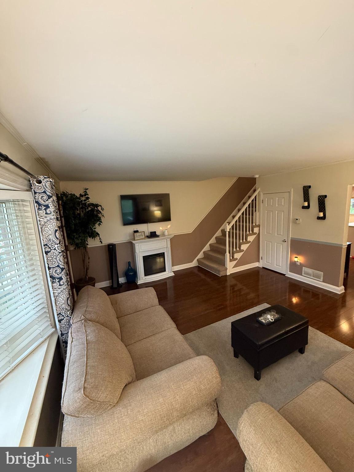 HAWTHORNE - Residential