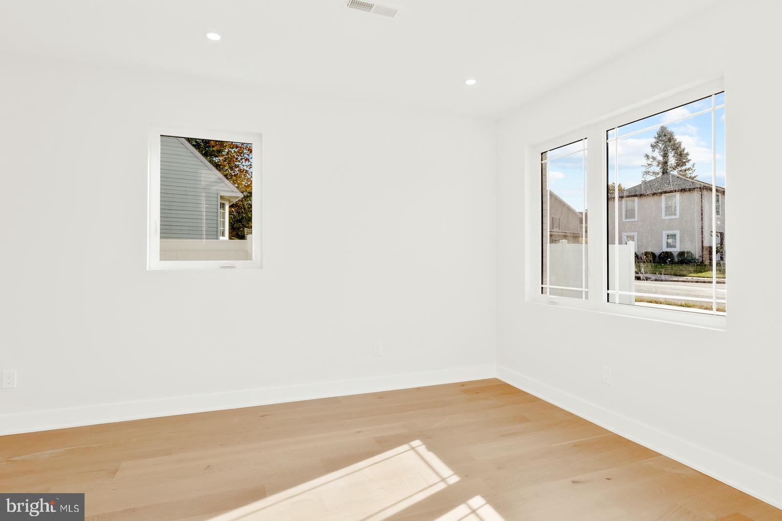 ACADEMY GARDENS - Residential