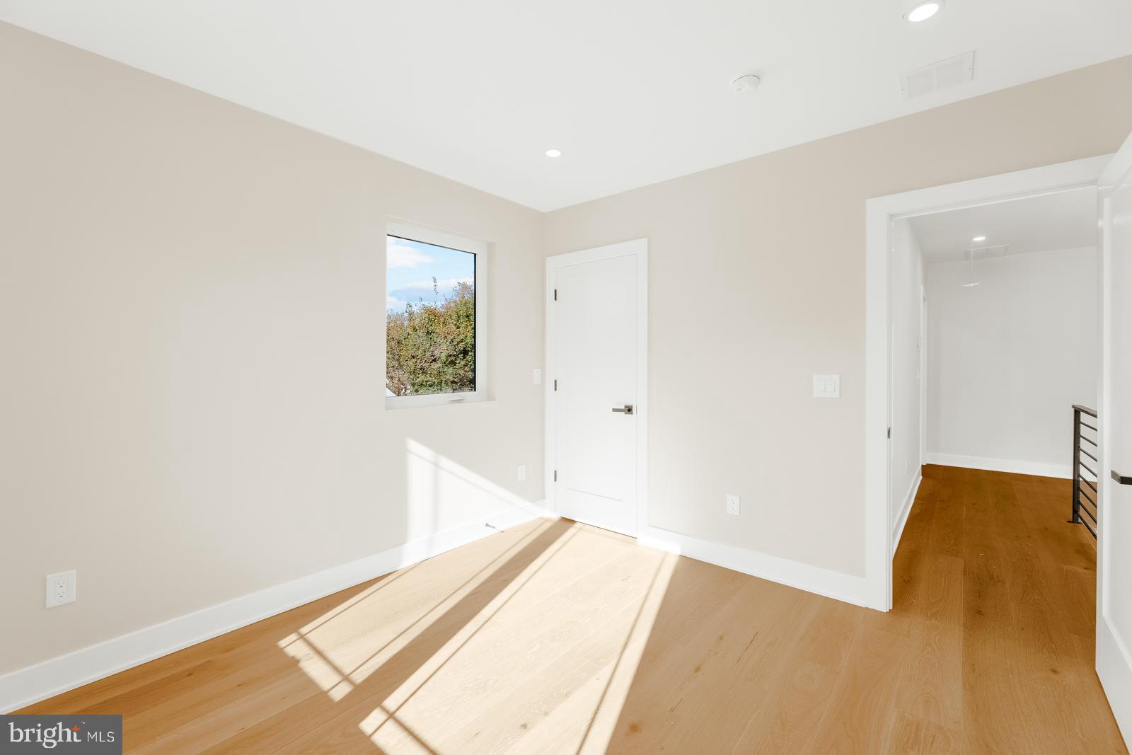 ACADEMY GARDENS - Residential