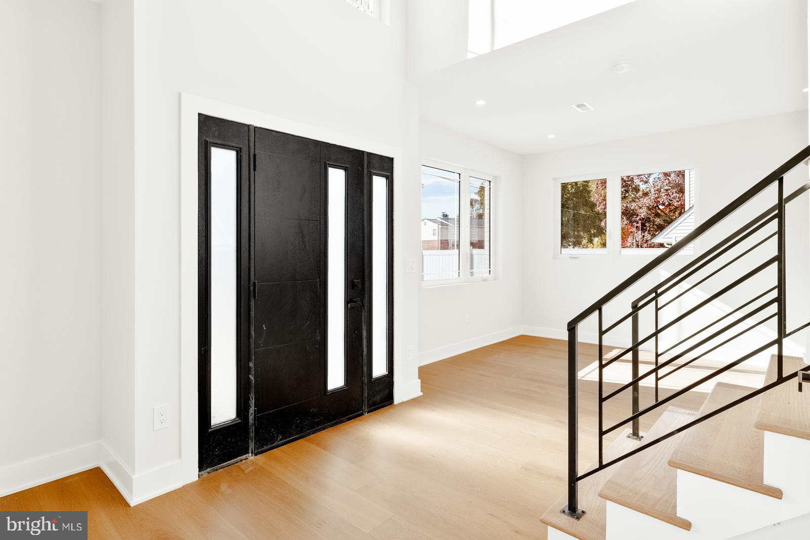 ACADEMY GARDENS - Residential