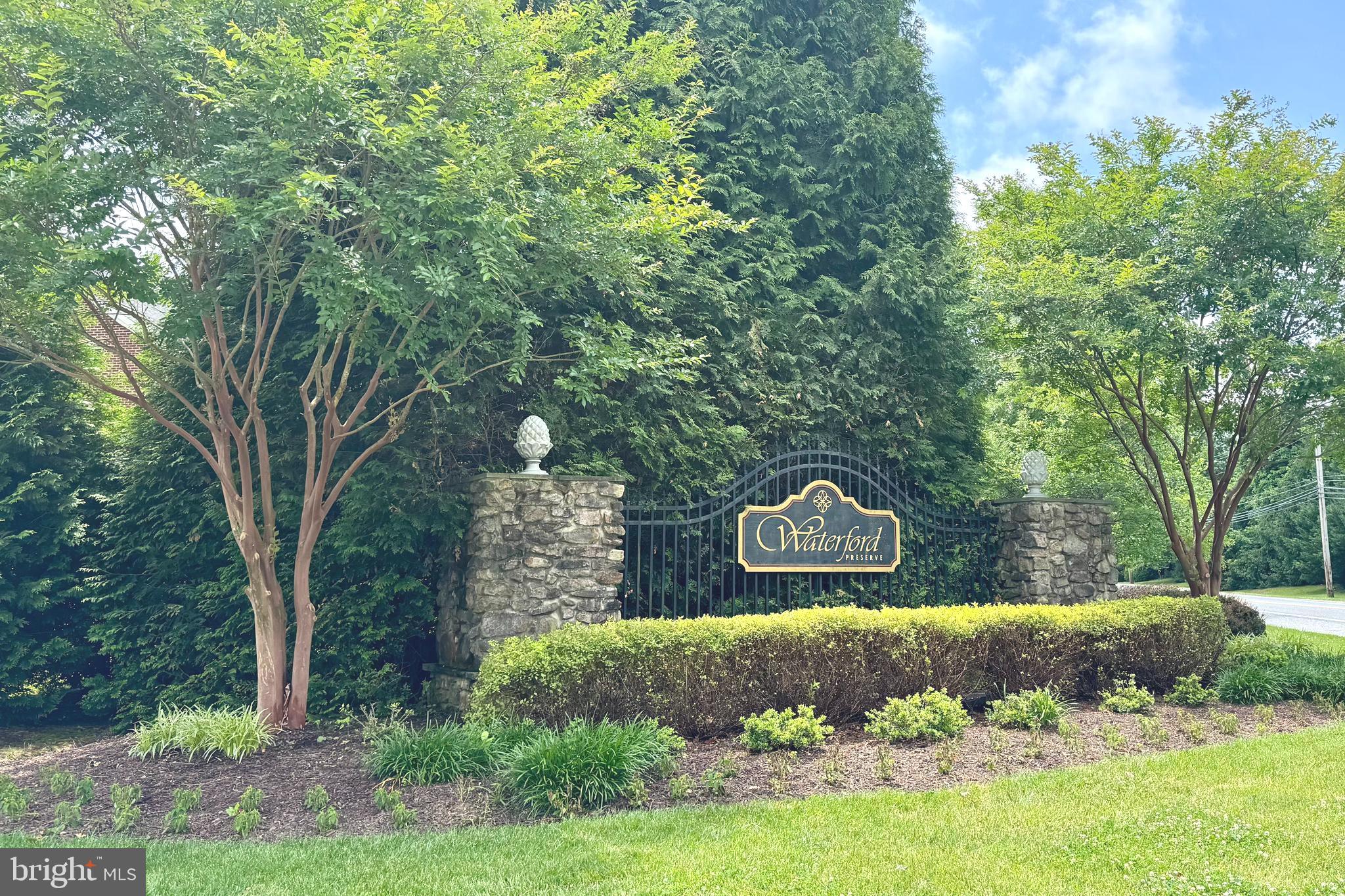 914 MONAGHAN COURT