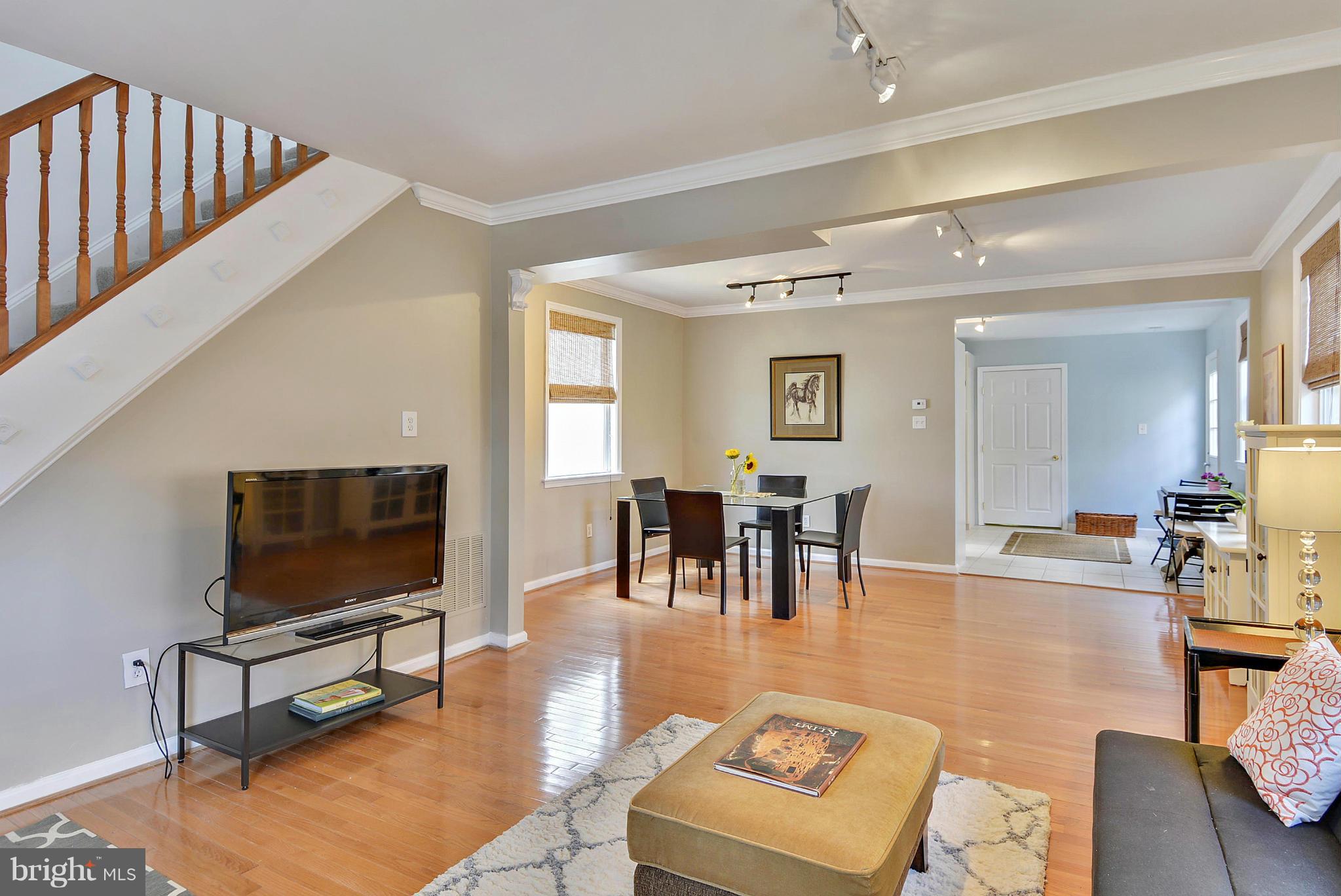 COLUMBIA PIKE - Residential