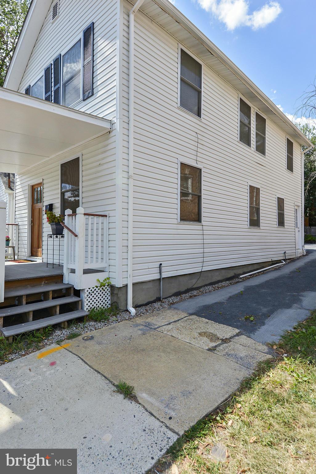 COLUMBIA PIKE - Residential