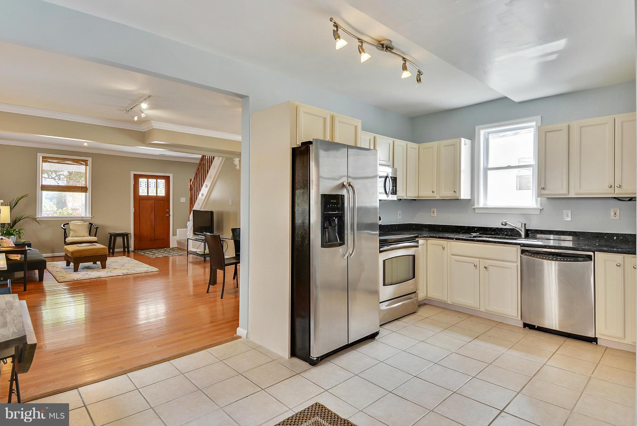 COLUMBIA PIKE - Residential