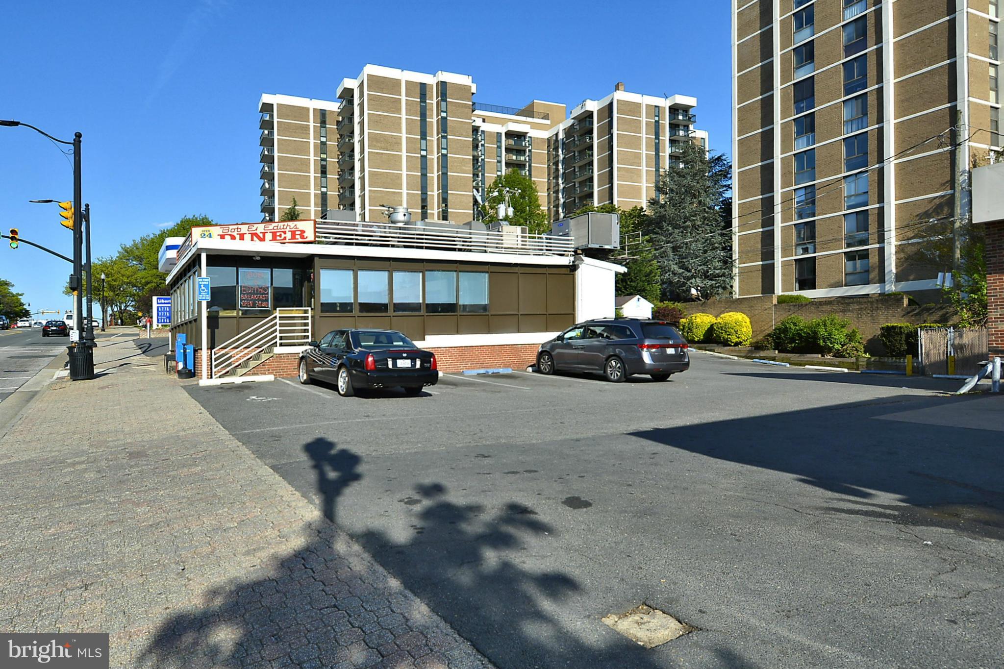 COLUMBIA PIKE - Residential