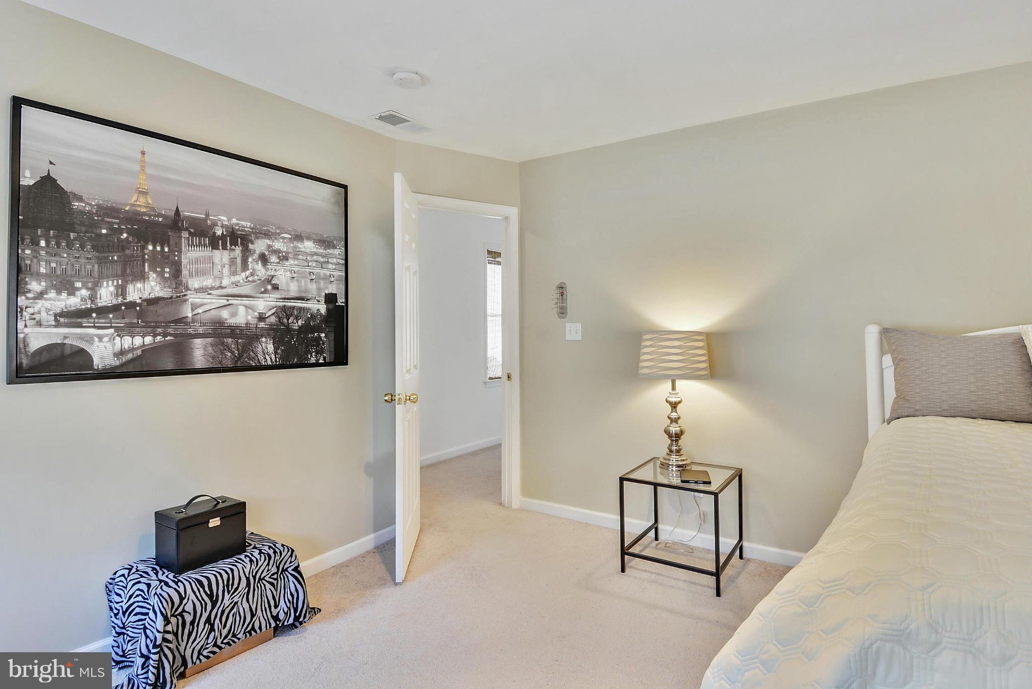 COLUMBIA PIKE - Residential