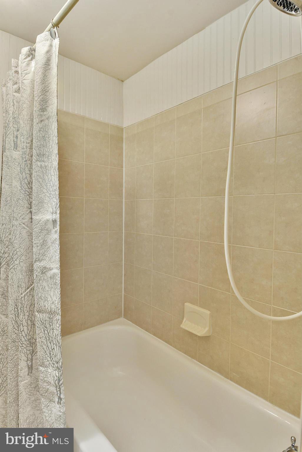 COLUMBIA PIKE - Residential