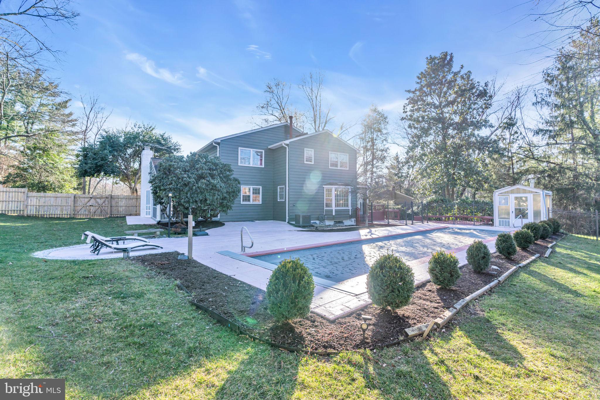 MANTUA HILLS - Residential