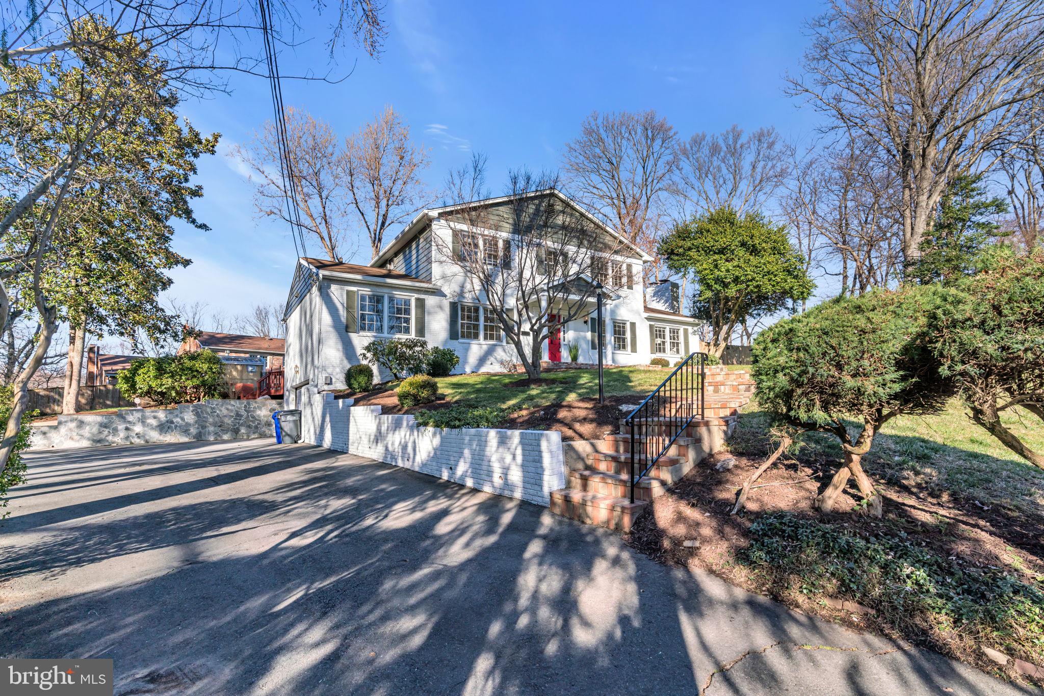 MANTUA HILLS - Residential