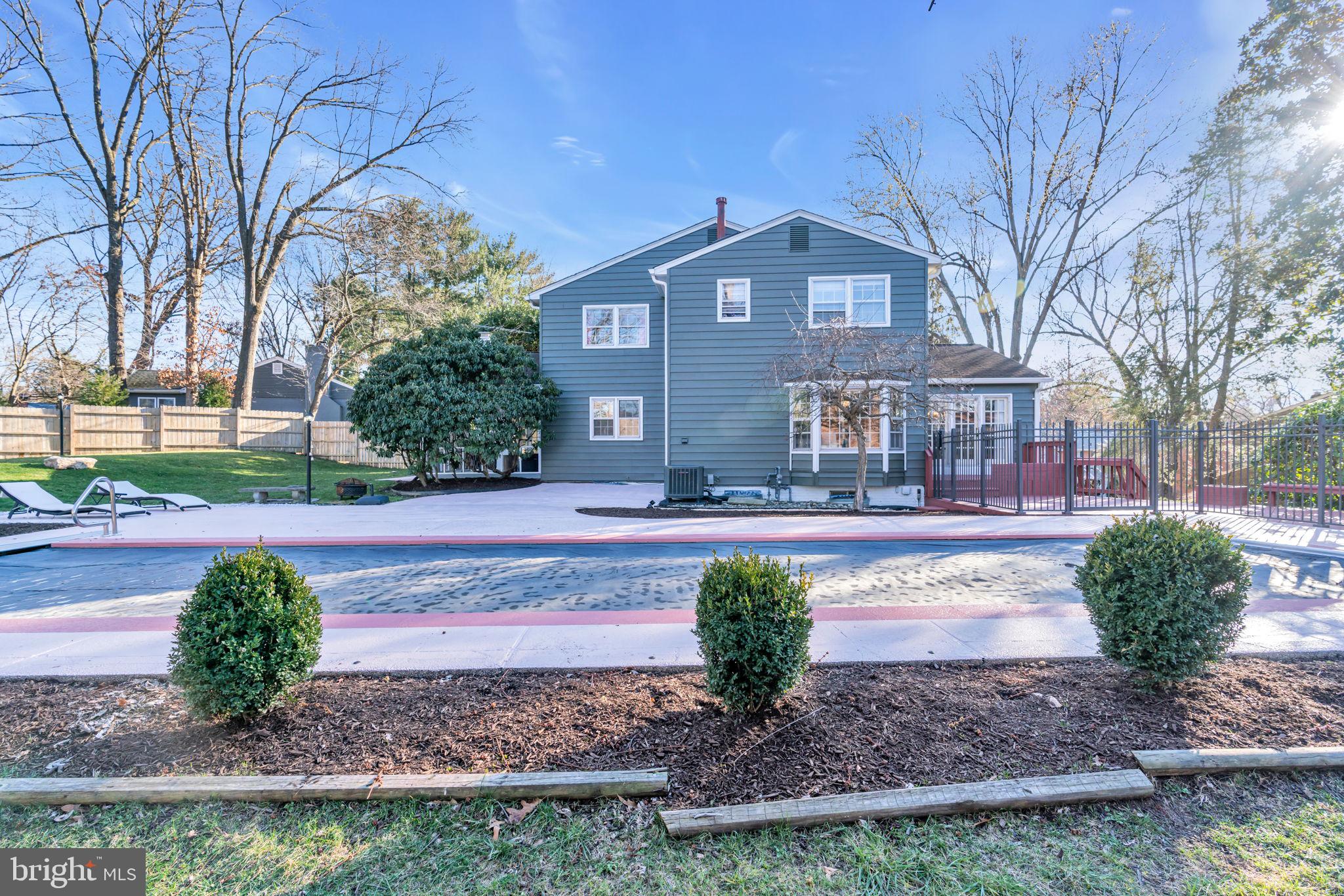 MANTUA HILLS - Residential