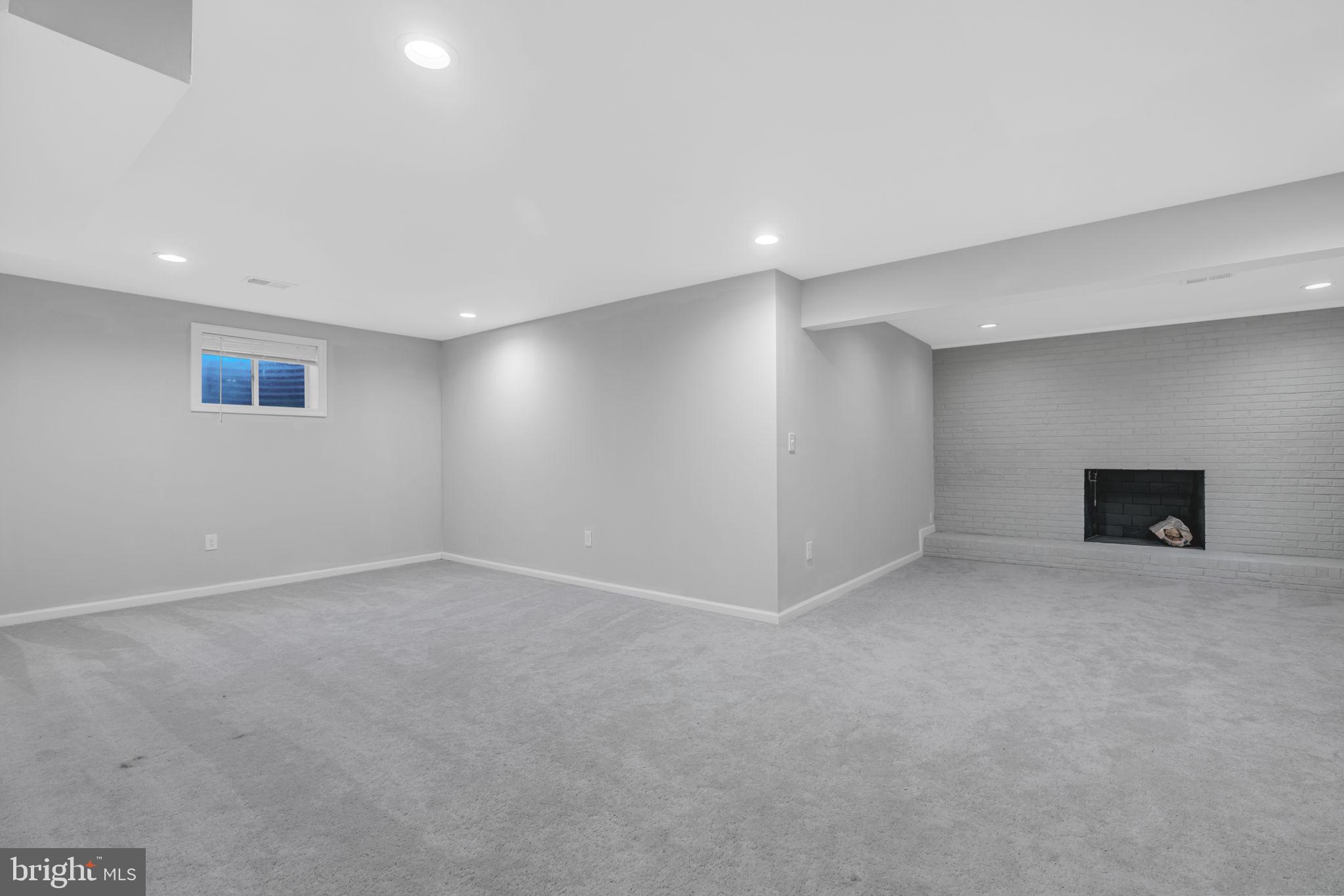 MANTUA HILLS - Residential