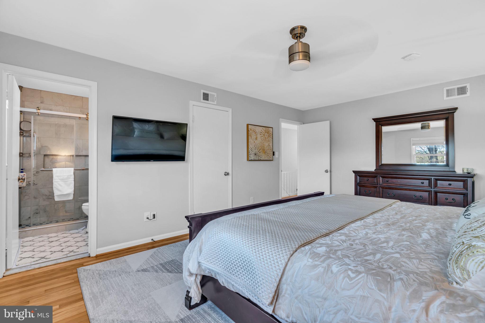 MANTUA HILLS - Residential