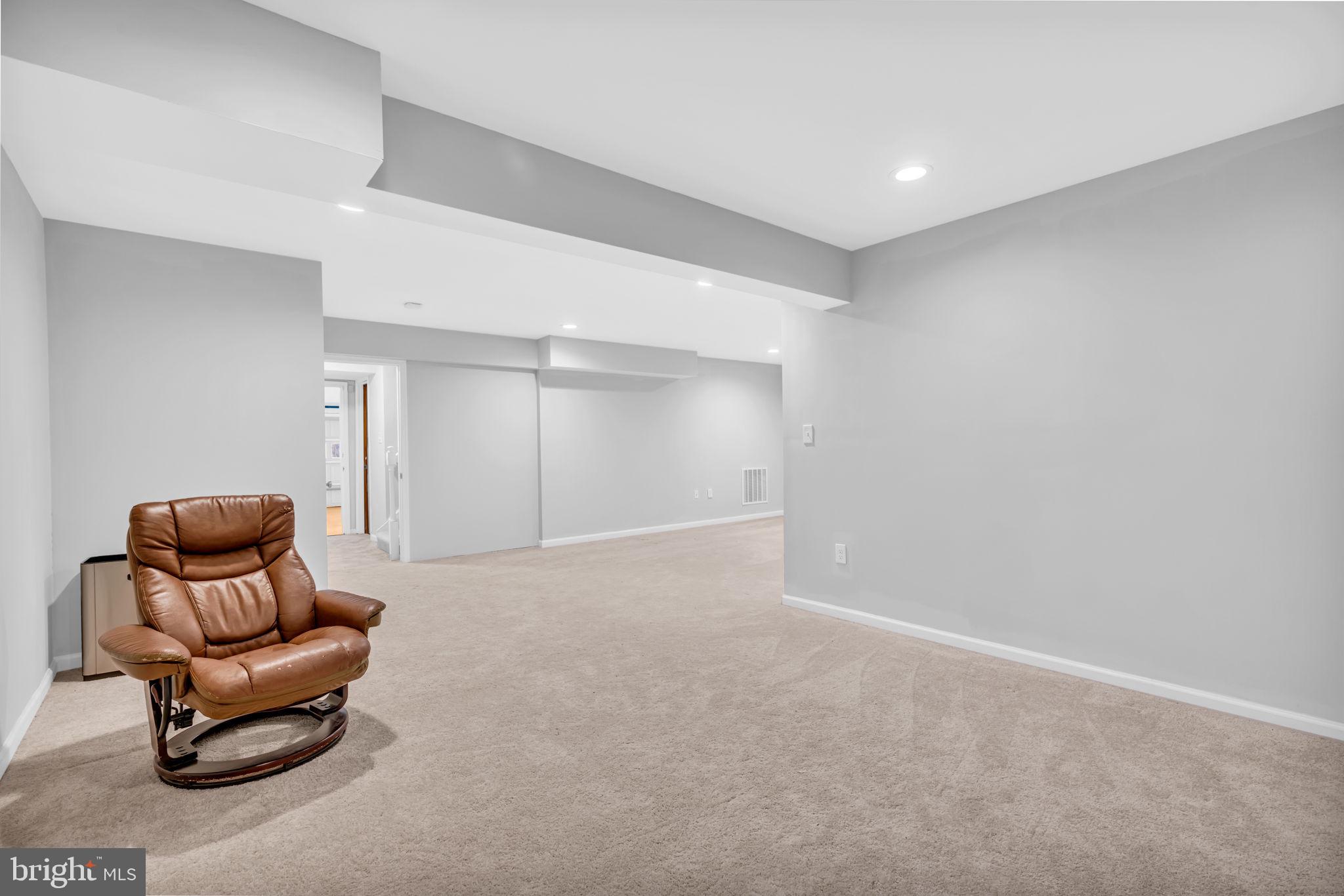 MANTUA HILLS - Residential