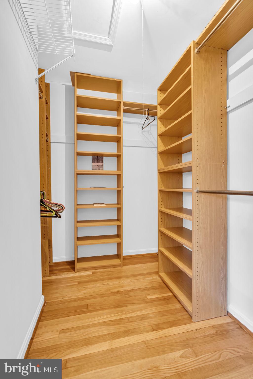 MANTUA HILLS - Residential