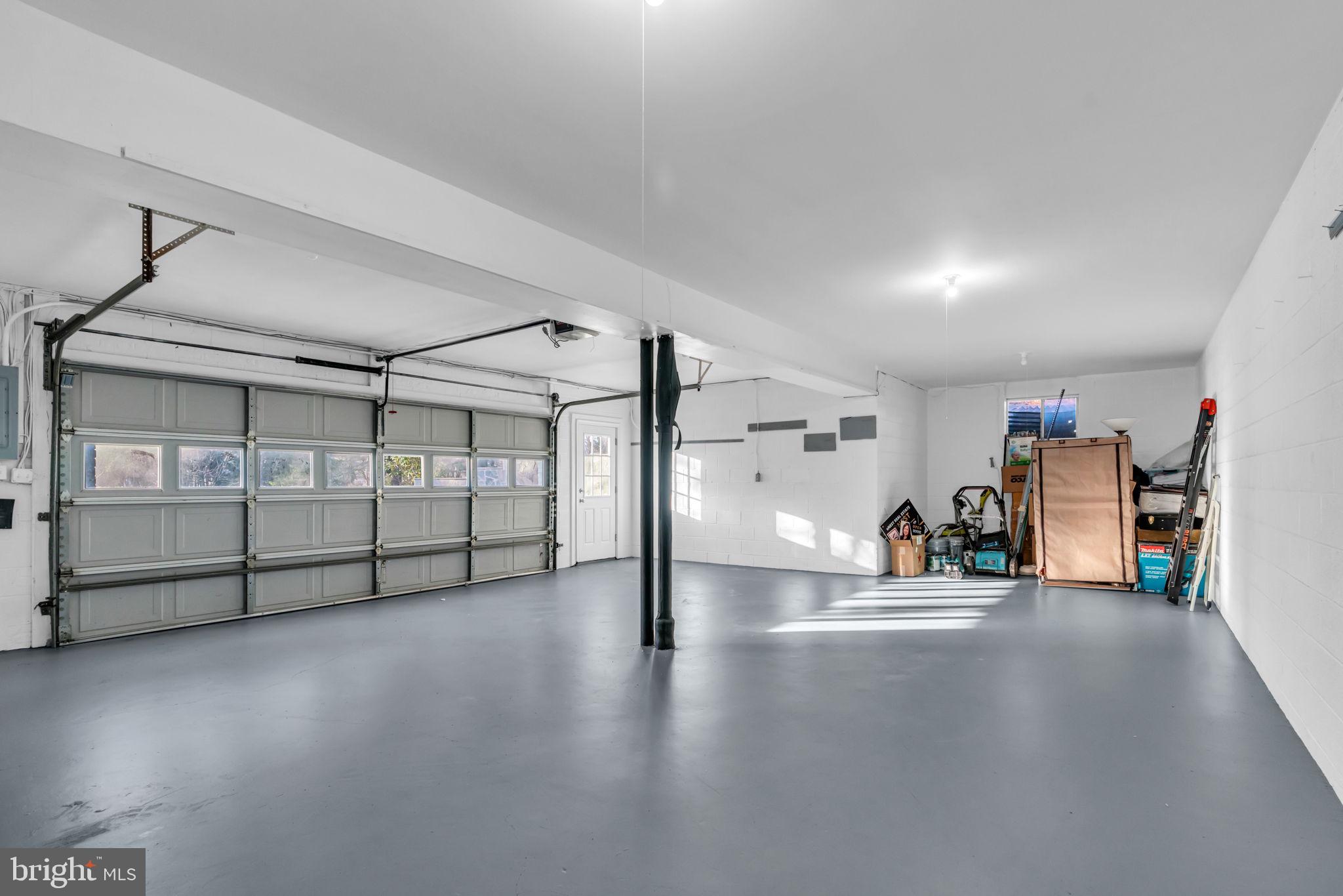 MANTUA HILLS - Residential