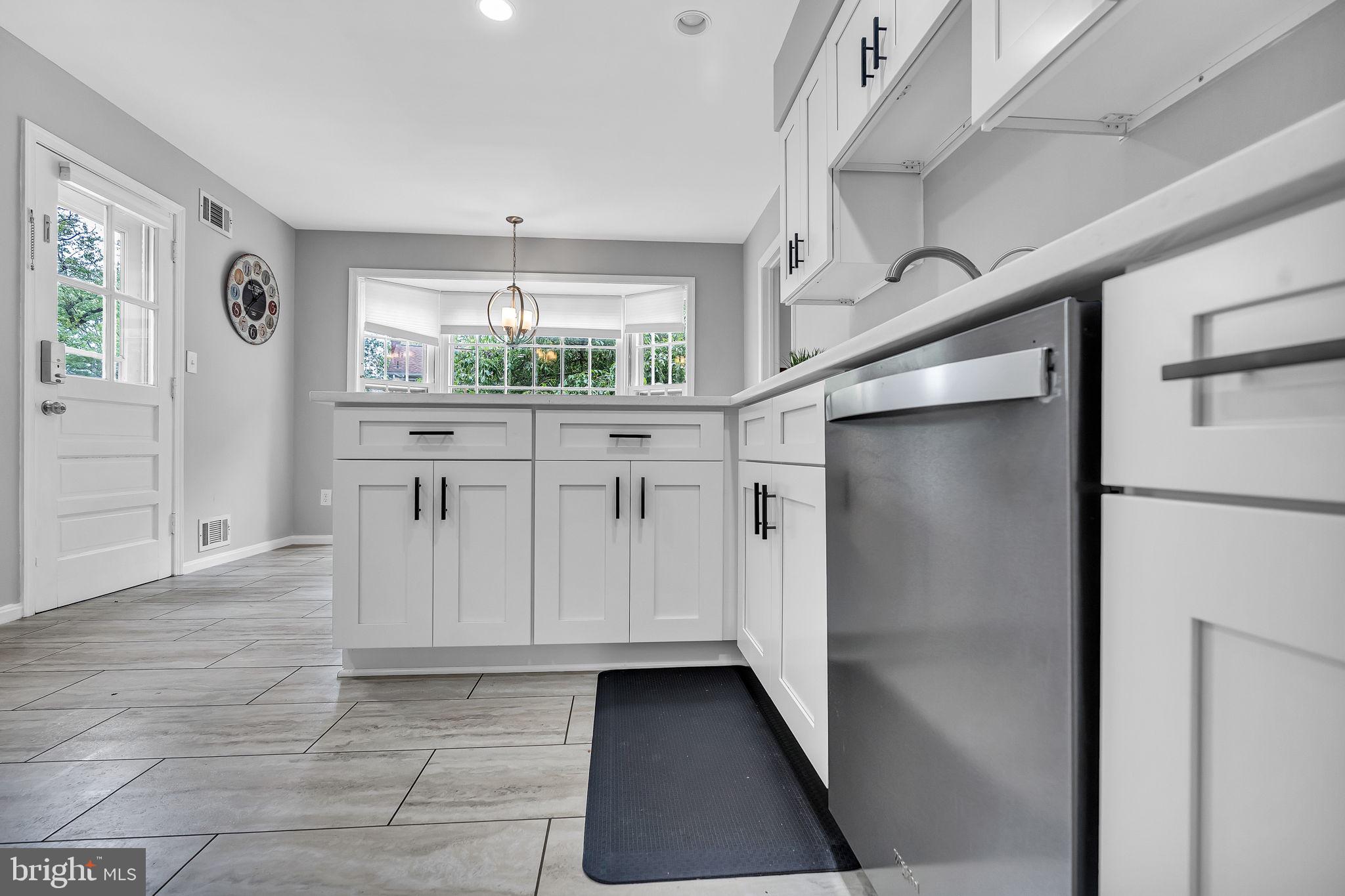 MANTUA HILLS - Residential