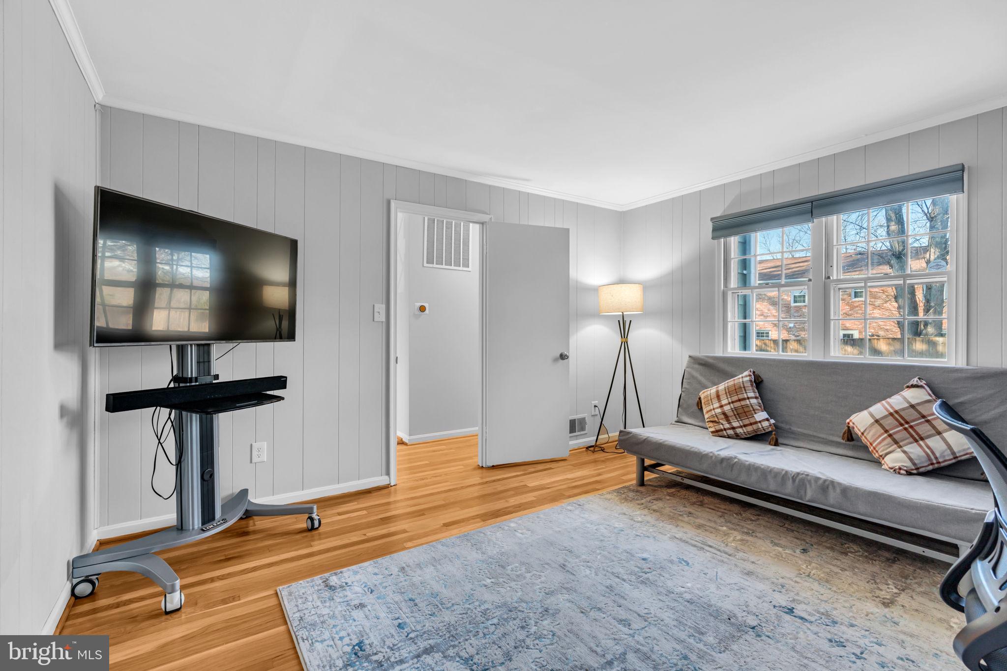 MANTUA HILLS - Residential