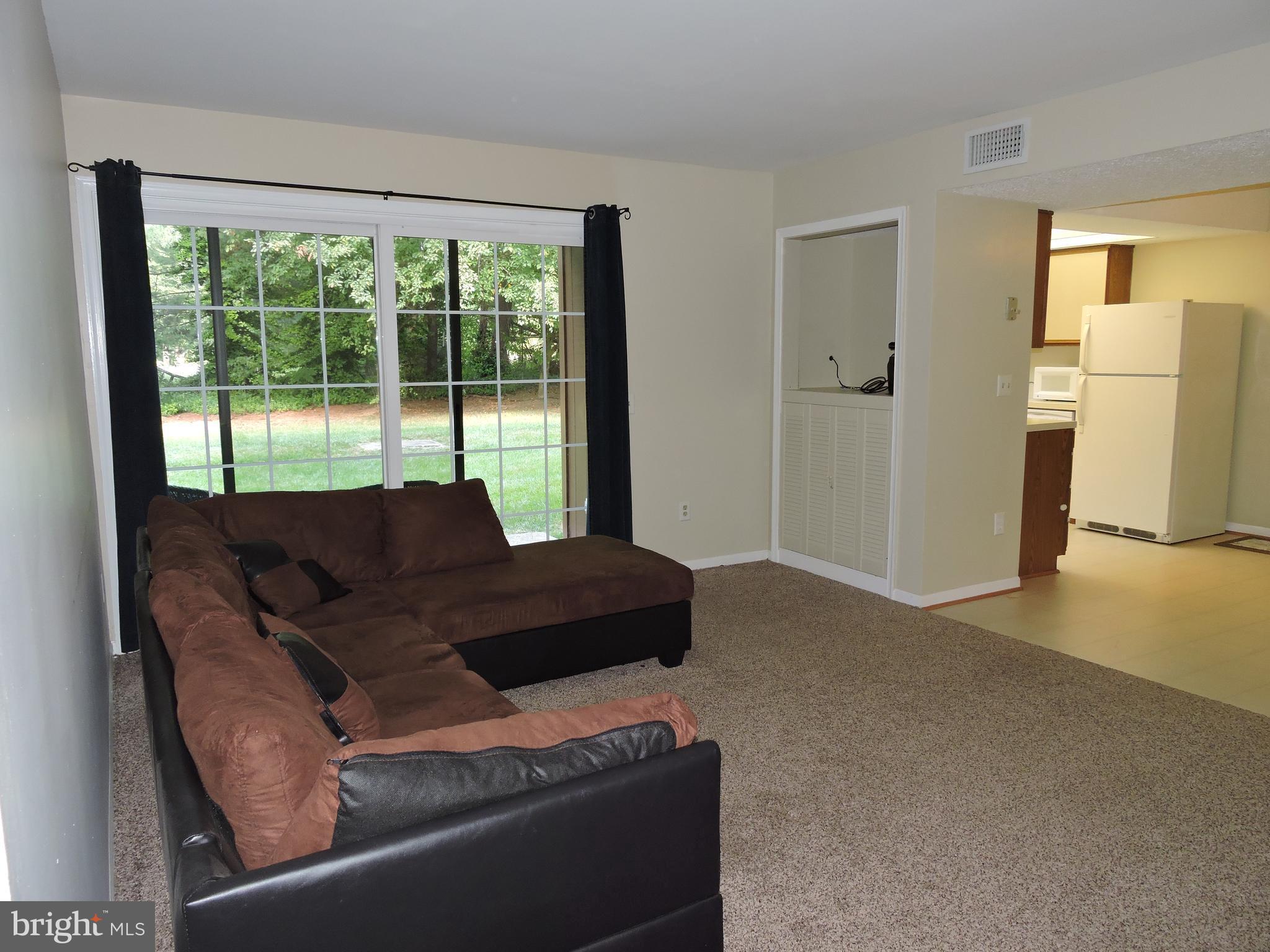 HUNTERS SQUARE - Residential