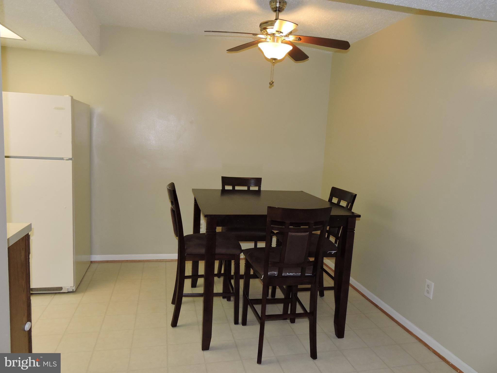 HUNTERS SQUARE - Residential