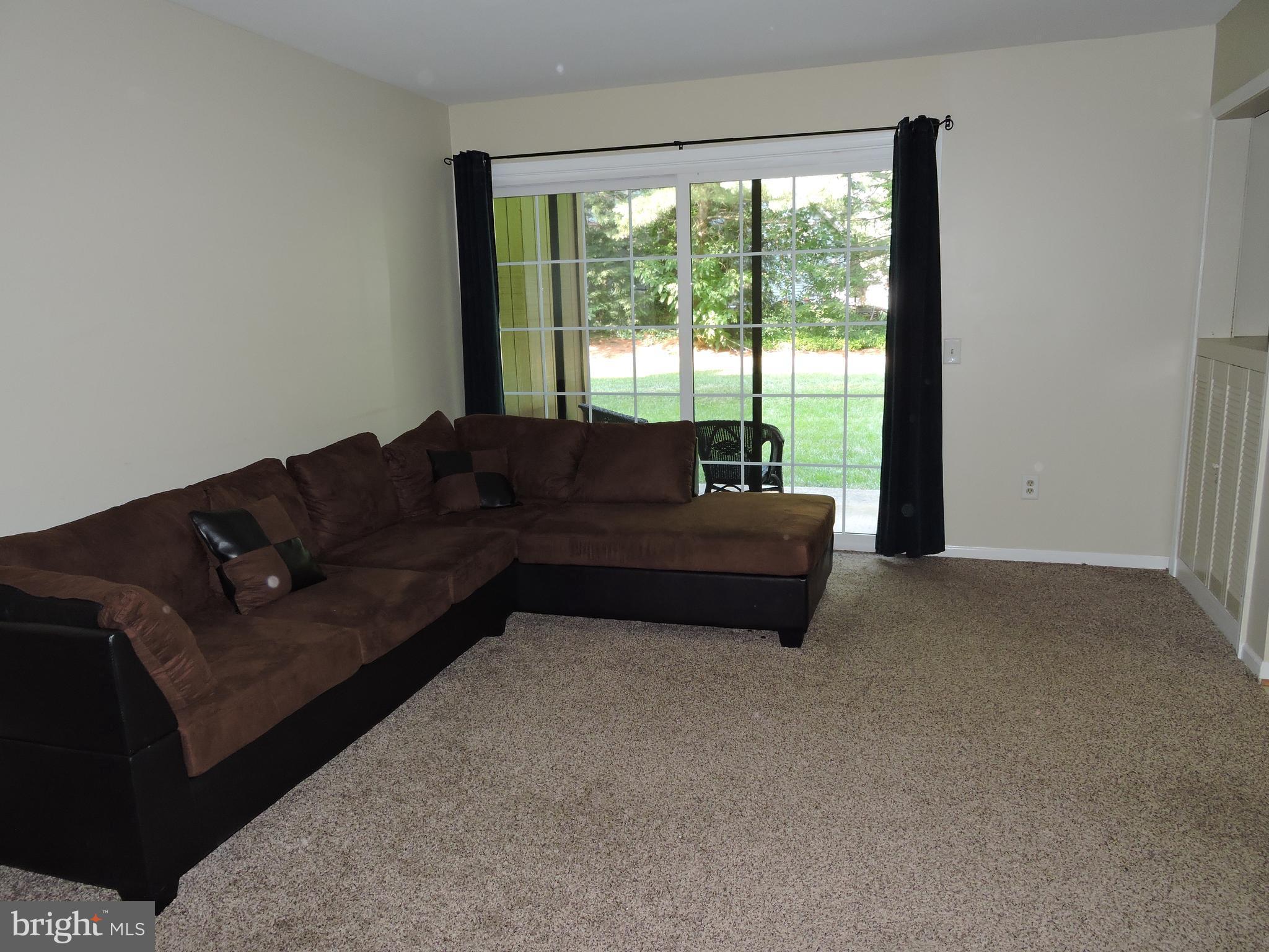 HUNTERS SQUARE - Residential