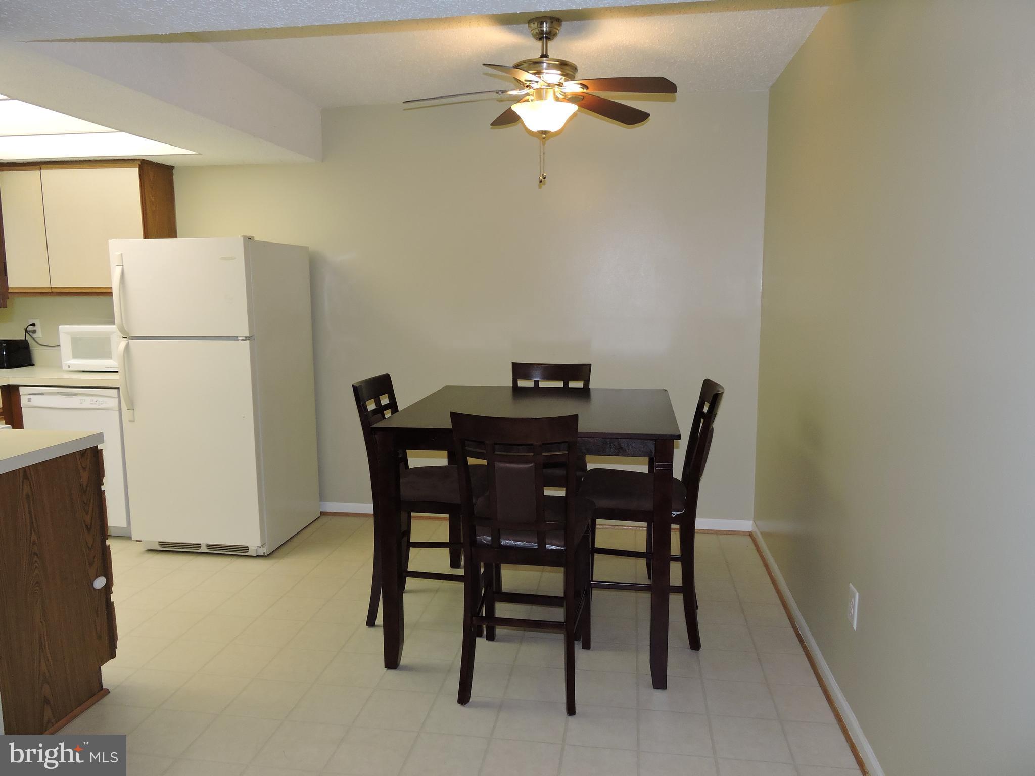 HUNTERS SQUARE - Residential