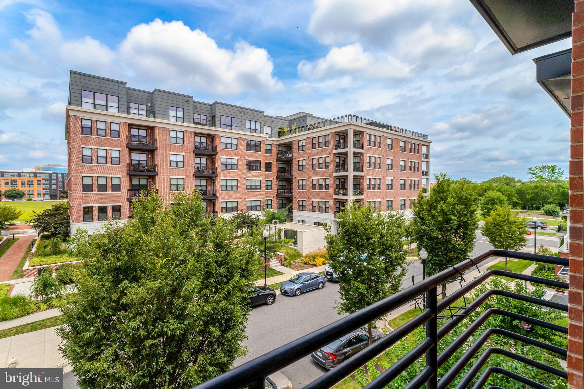POTOMAC YARD - Residential