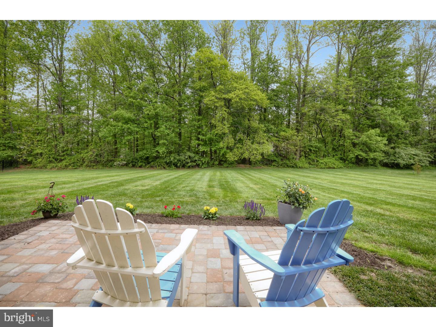 SWEET HOLLOW - Residential