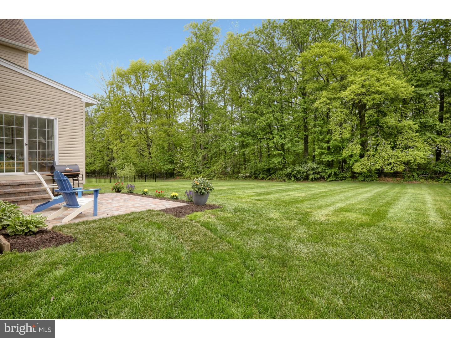 SWEET HOLLOW - Residential