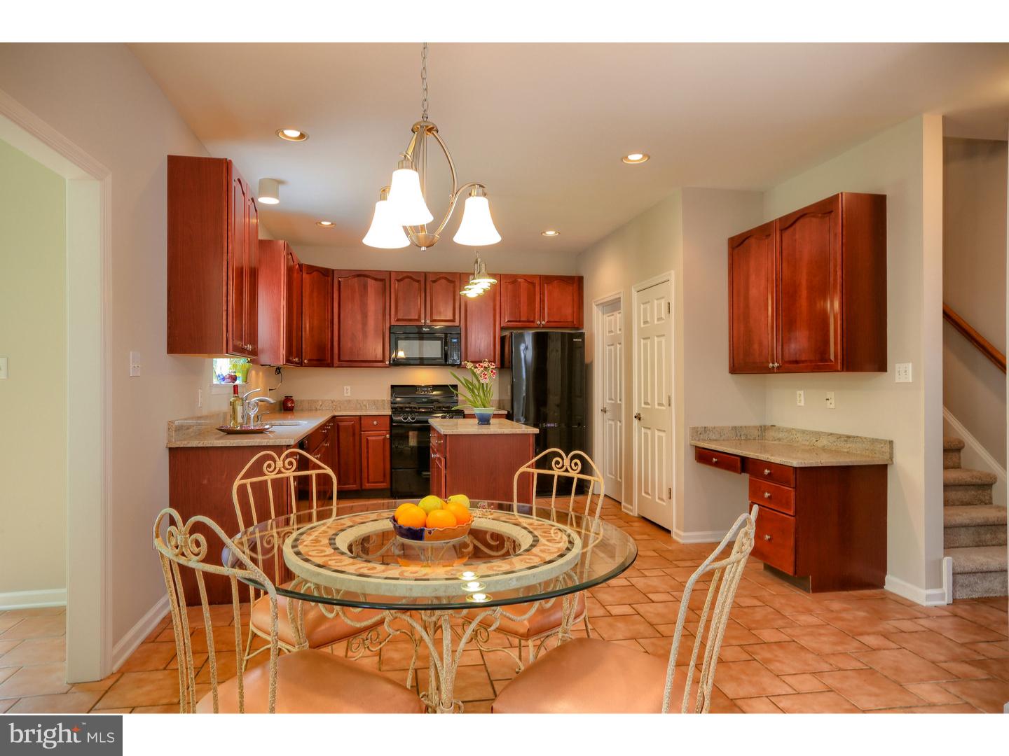 SWEET HOLLOW - Residential