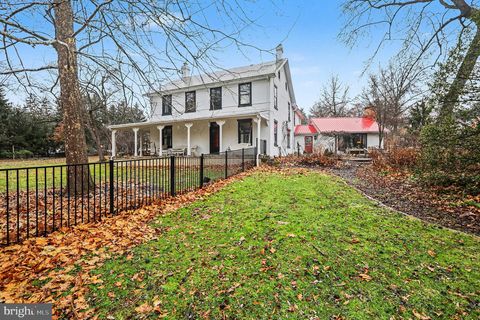 3513 SCHOOLHOUSE LANE HARRISBURG PA 17109