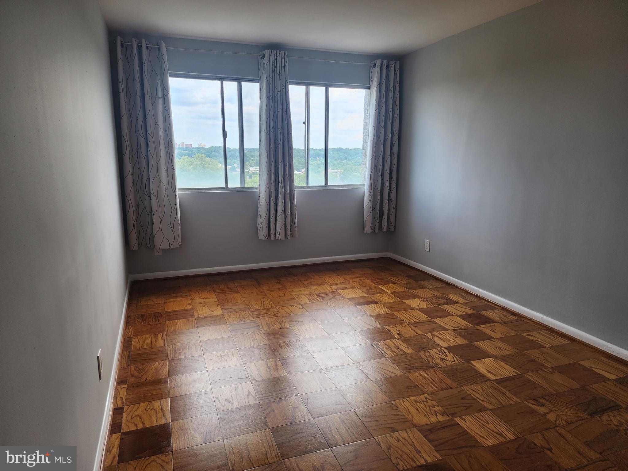 ALEXANDRIA - Residential