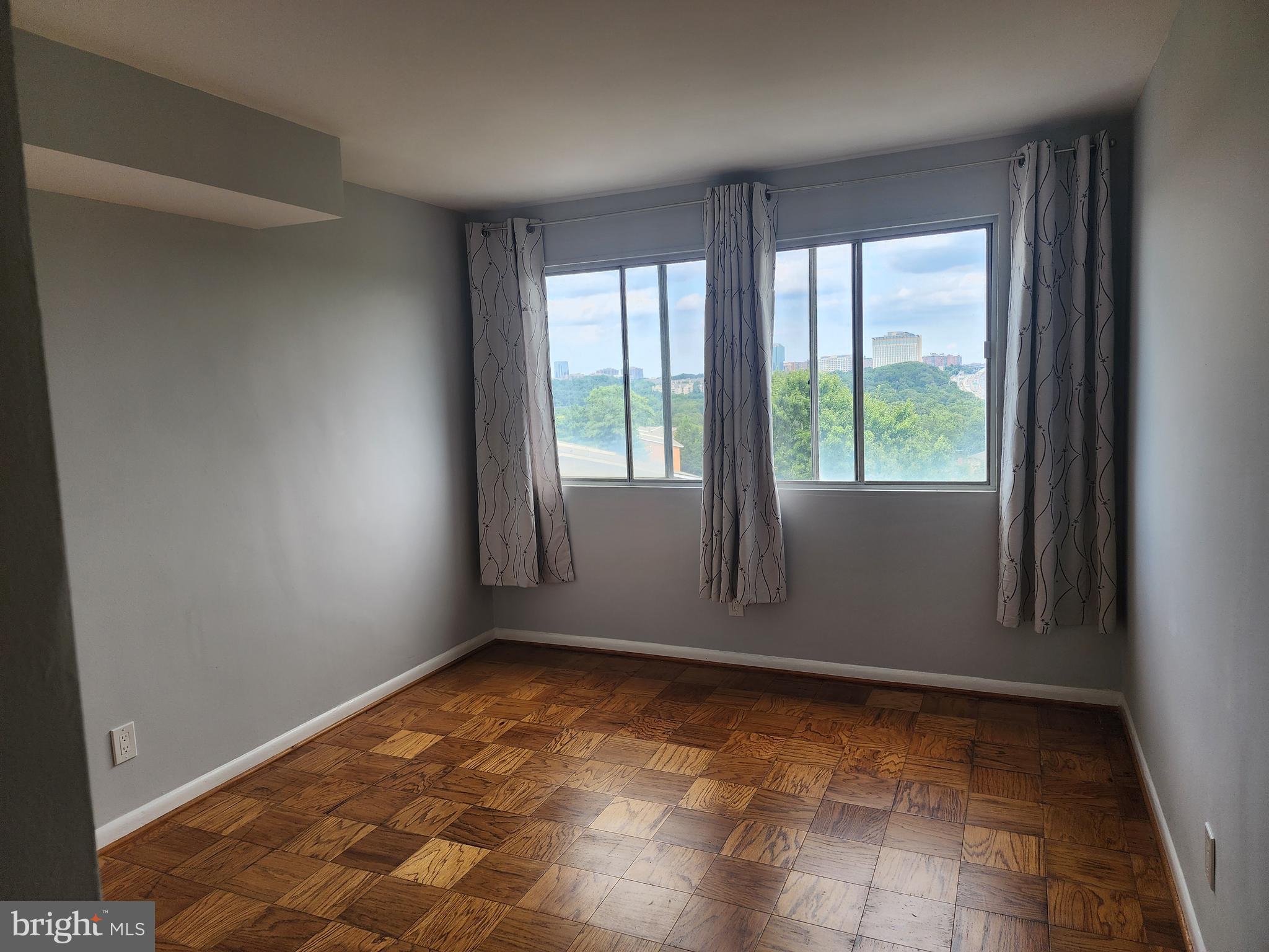 ALEXANDRIA - Residential