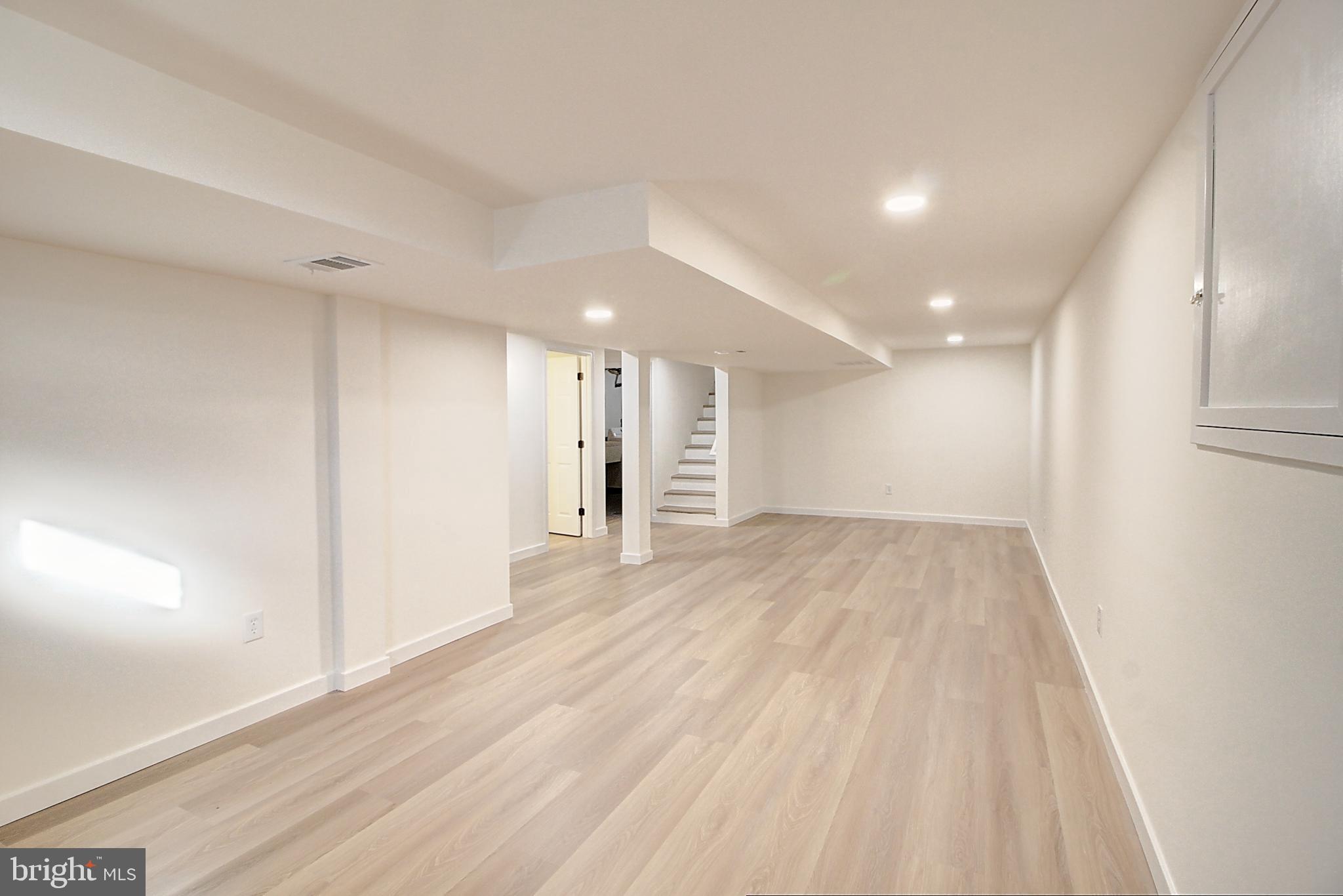 MONOCACY VILLAGE - Residential Lease