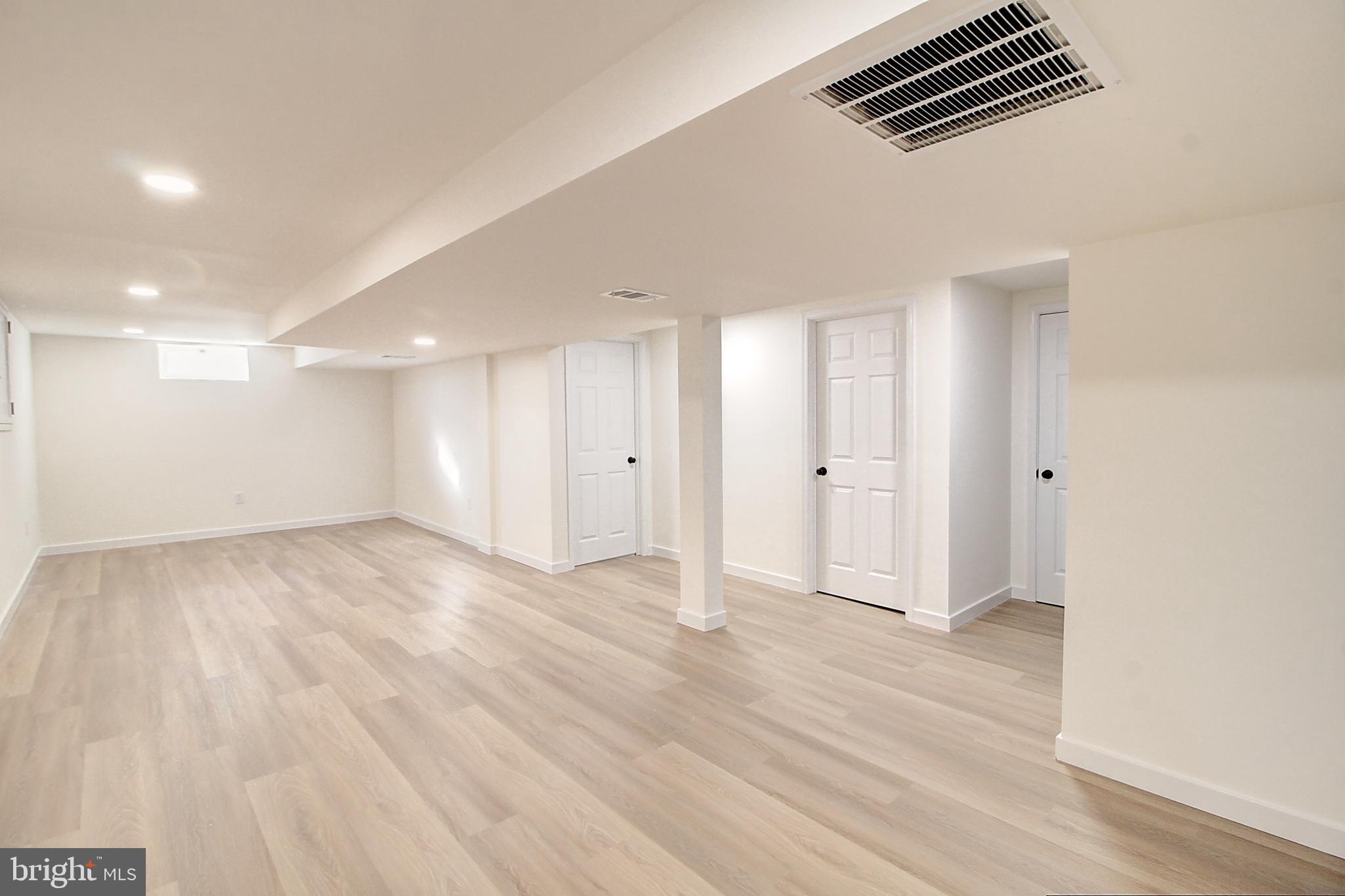 MONOCACY VILLAGE - Residential Lease