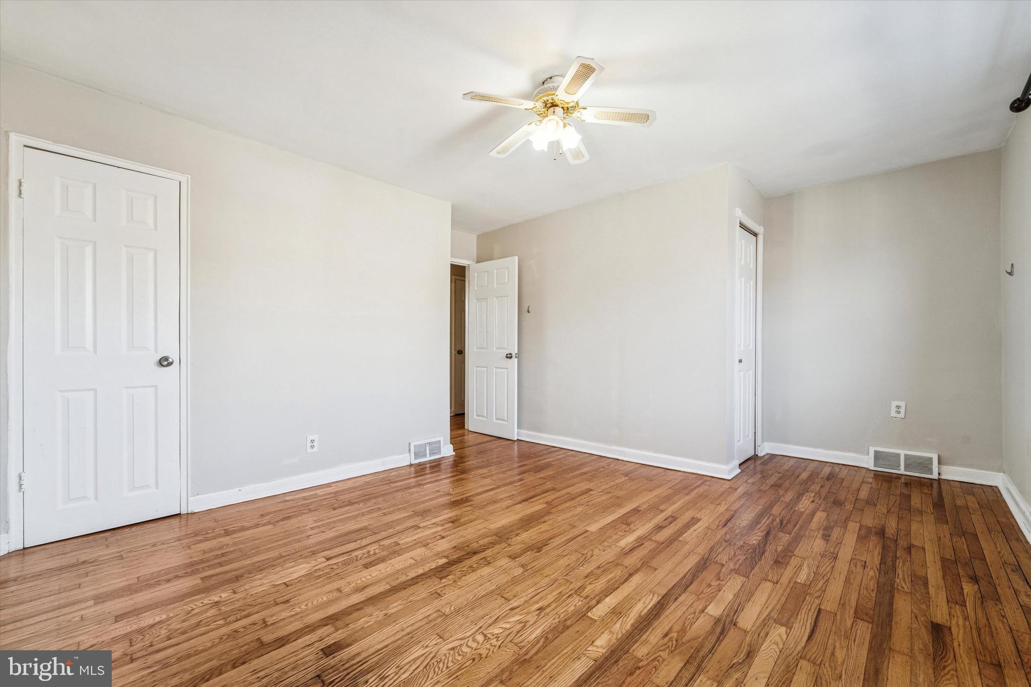 EAST FALLS - Residential