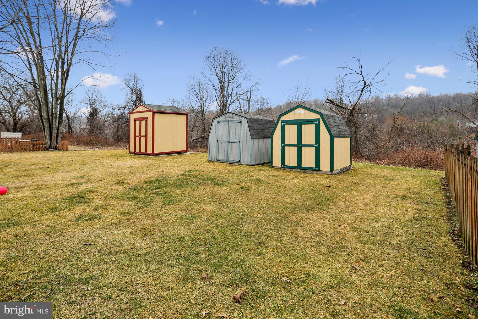 FURNACE HILLS - Residential