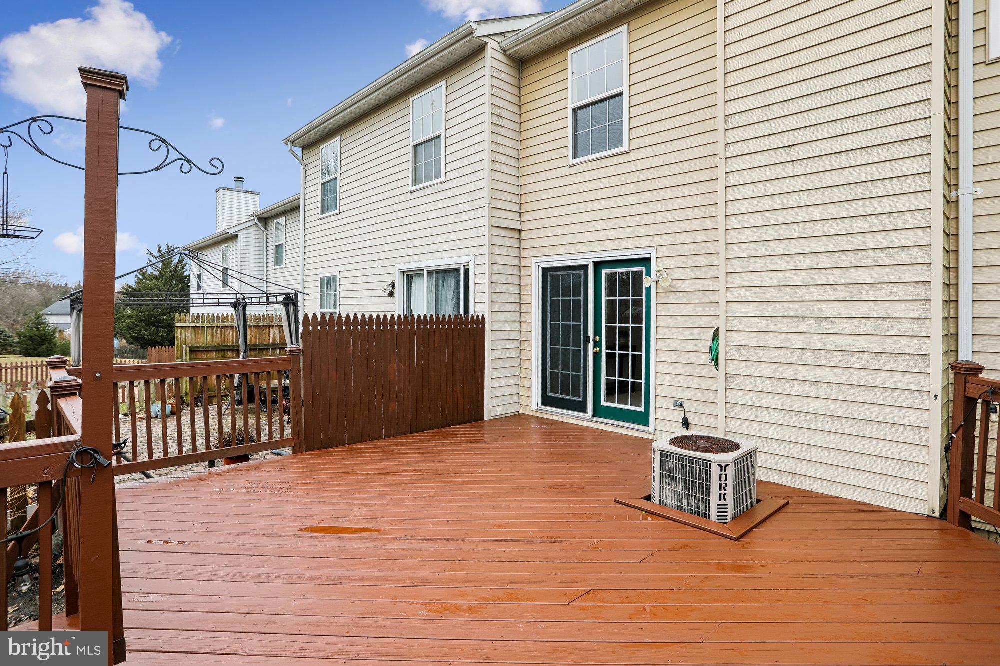 FURNACE HILLS - Residential