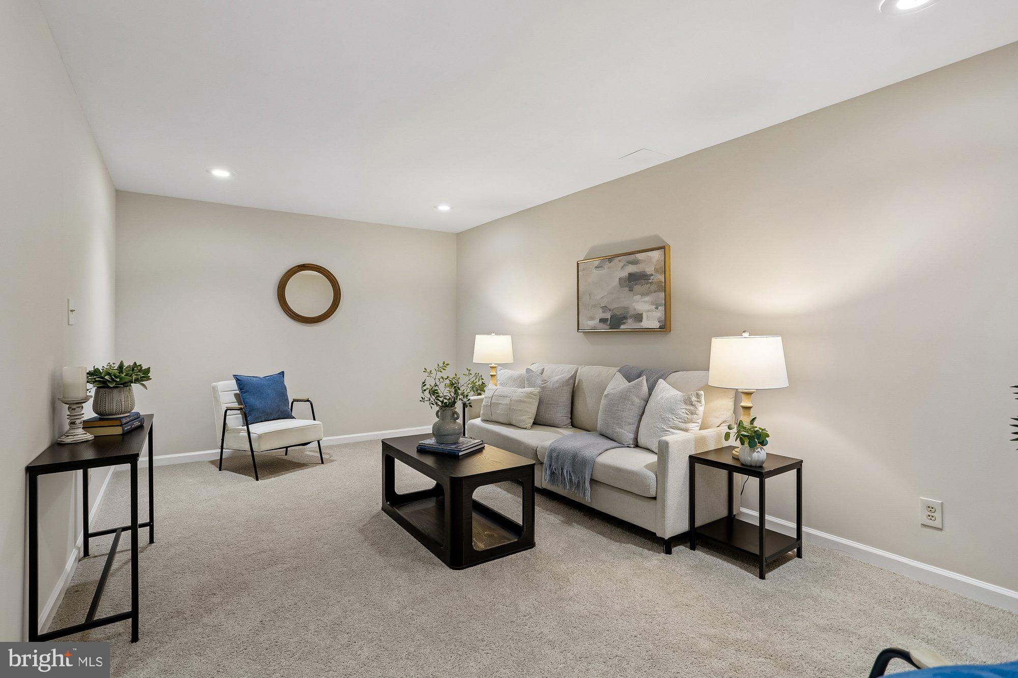 FURNACE HILLS - Residential